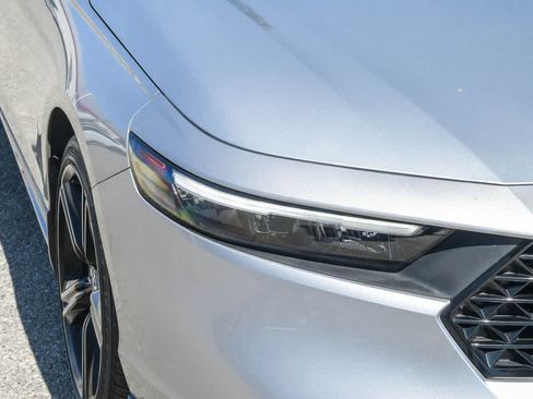 Used 2024 Honda Accord Sport image 4