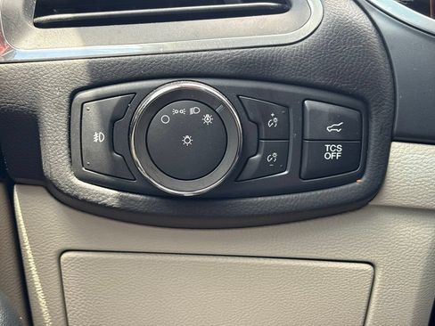 Used 2020 Ford Edge Titanium FWD image 26