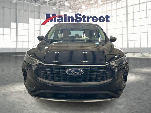 Used 2023 Ford Escape Active FWD image 8