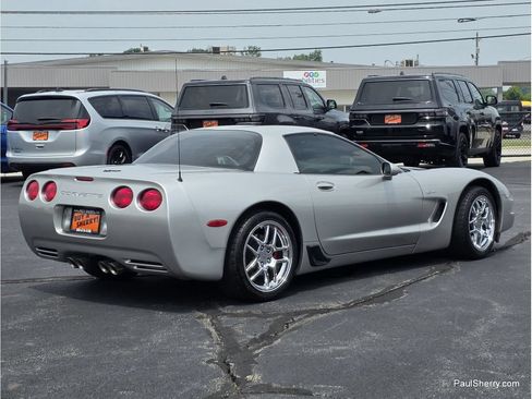 Used 2004 Chevrolet Corvette Z06 w/ Memory Package RWD image 17