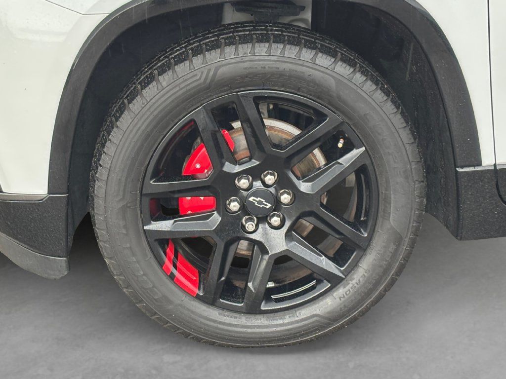 Used 2019 Chevrolet Traverse Premier w/ Redline Edition FWD image 6