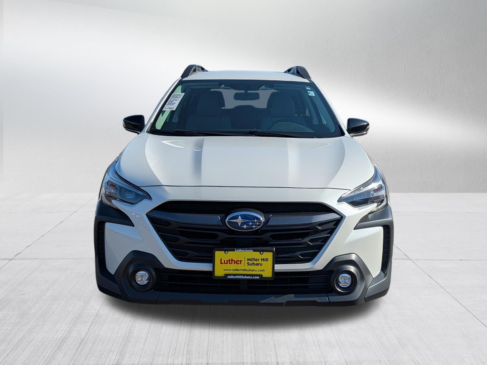 Used 2023 Subaru Outback Premium AWD/4WD image 2