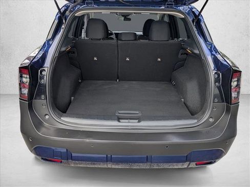 Certified 2025 Nissan Kicks SV image 6