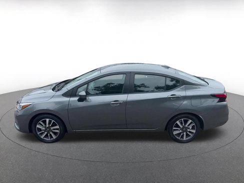 Used 2025 Nissan Versa SV FWD image 9