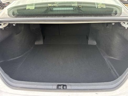 Used 2025 Toyota Camry SE image 8