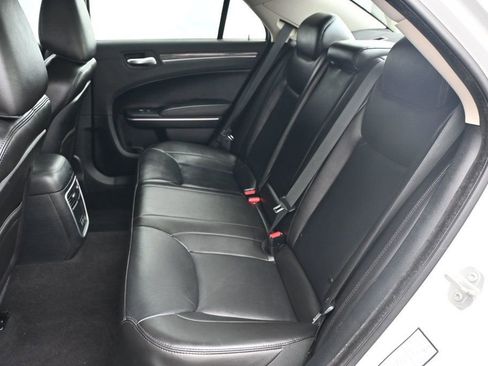 Used 2020 Chrysler 300 Touring L w/ Quick Order Package 2EF image 16