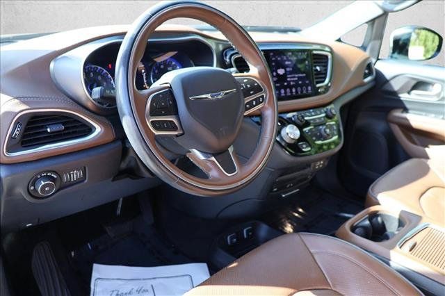 Used 2020 Chrysler Pacifica Limited FWD image 10