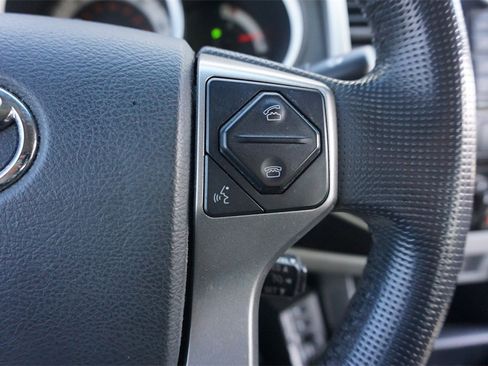 Used 2014 Toyota Tacoma 4x4 Double Cab w/ TRD Off-Road Package image 8