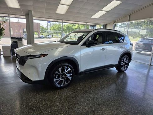 New 2026 MAZDA CX-5 Preferred AWD/4WD image 3
