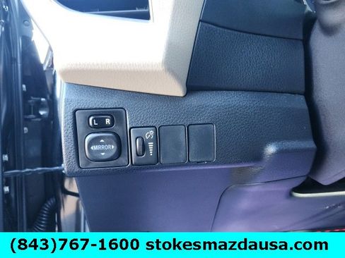 Used 2015 Toyota Corolla LE image 15