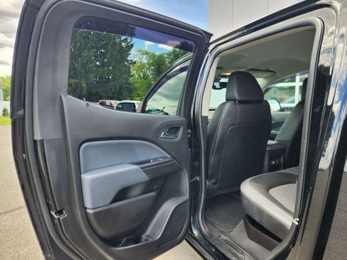 Used 2019 Chevrolet Colorado Z71 AWD/4WD image 37