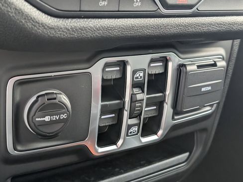 New 2025 Jeep Wrangler Sport S image 19