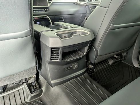 Used 2025 Toyota Tundra Limited image 35