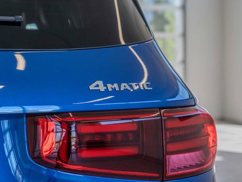 Certified 2025 Mercedes-Benz GLB 250 4MATIC image 24