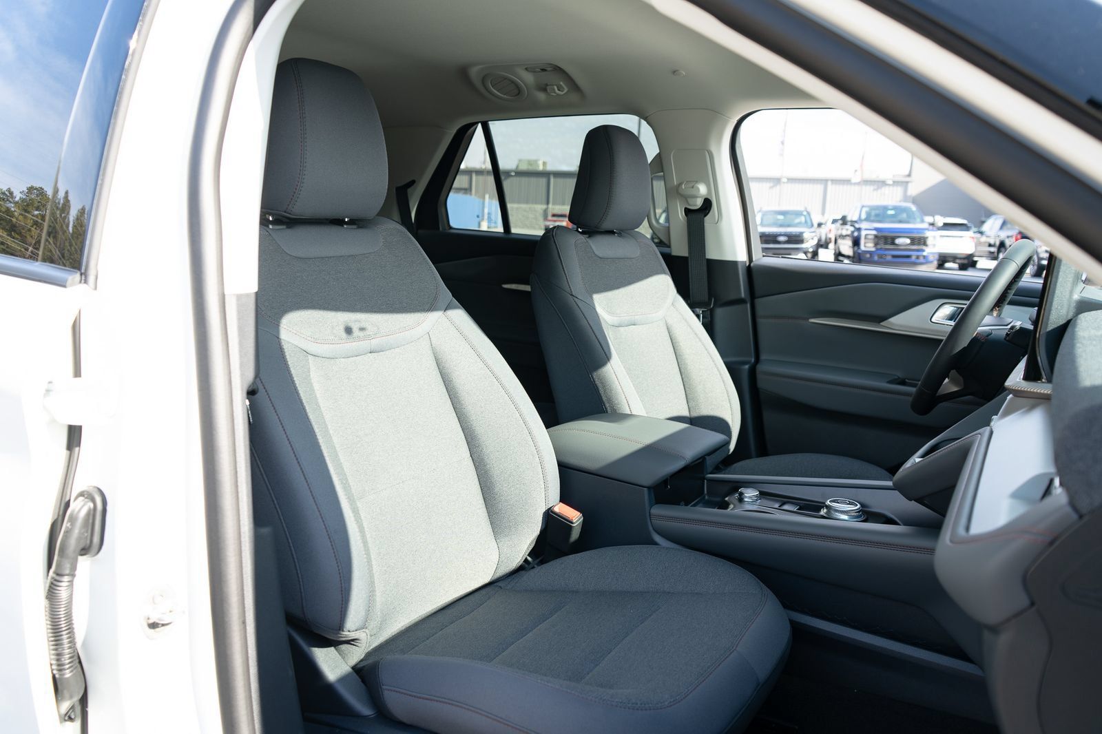 New 2026 Ford Explorer Active RWD image 23
