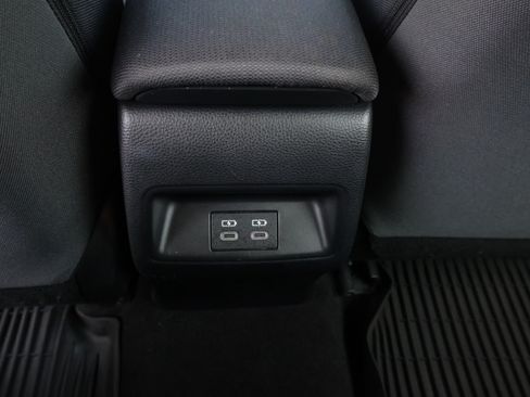 Used 2024 Toyota Corolla LE w/ LE Convenience Package FWD image 19