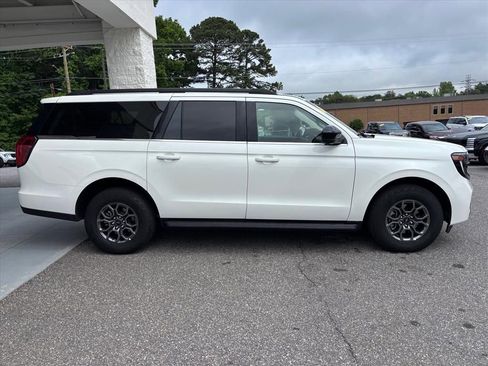 Used 2025 Ford Expedition Max Active AWD/4WD image 20