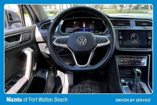 Used 2024 Volkswagen Tiguan SE FWD image 8