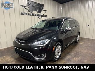 Used 2019 Chrysler Pacifica Limited image 1