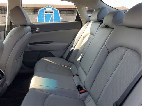 Used 2018 Kia Optima EX image 20