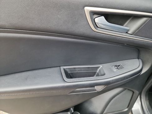 Used 2023 Ford Edge SEL image 37