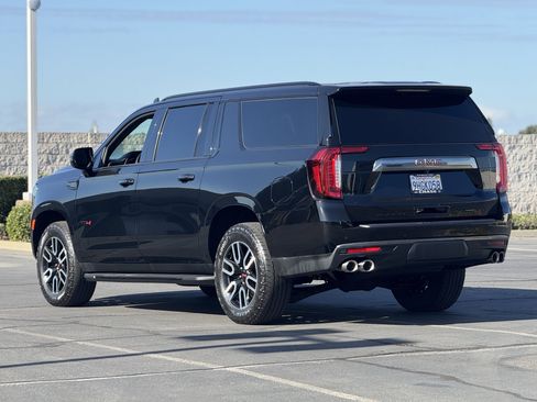 Used 2023 GMC Yukon XL AT4 w/ Max Trailering Package image 5