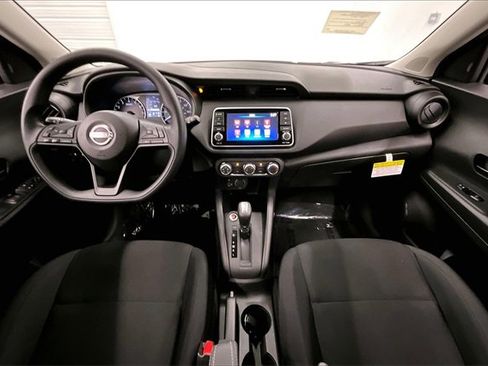 New 2025 Nissan Kicks Play S image 5