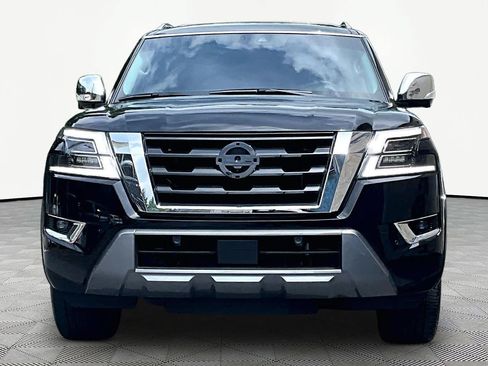 Used 2024 Nissan Armada Platinum w/ Captain's Chairs Package RWD image 4