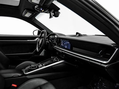 Used 2020 Porsche 911 Carrera 4S image 42