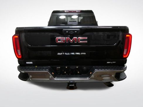 Used 2021 GMC Sierra 2500 SLT w/ SLT Premium Package AWD/4WD image 3