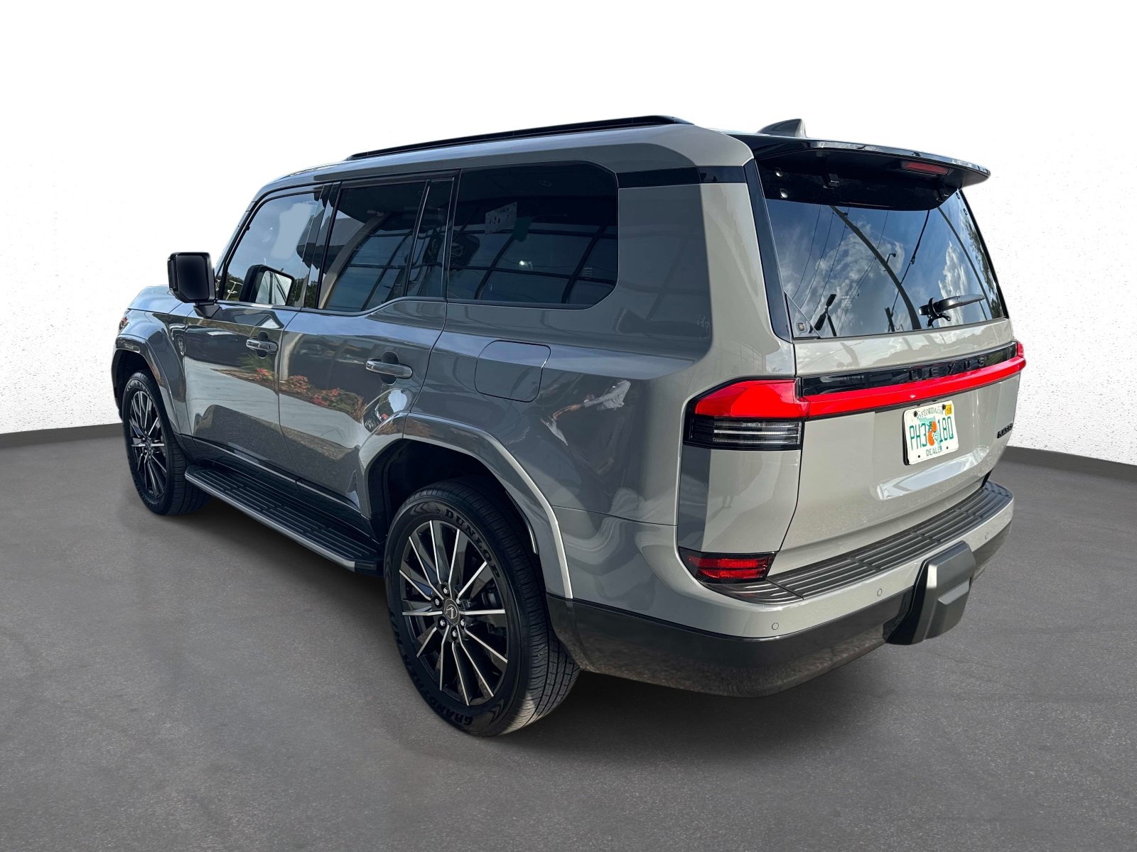 Certified 2026 Lexus GX 550 w/ Accessory Package (2T) AWD/4WD image 5