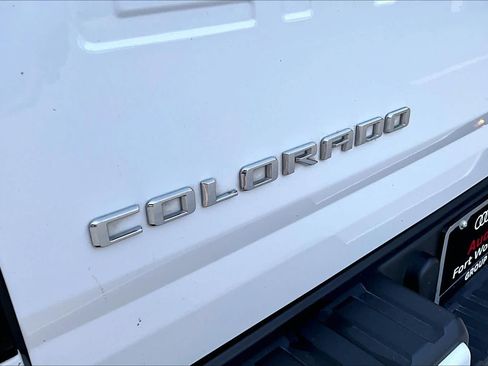 Used 2021 Chevrolet Colorado LT RWD image 33