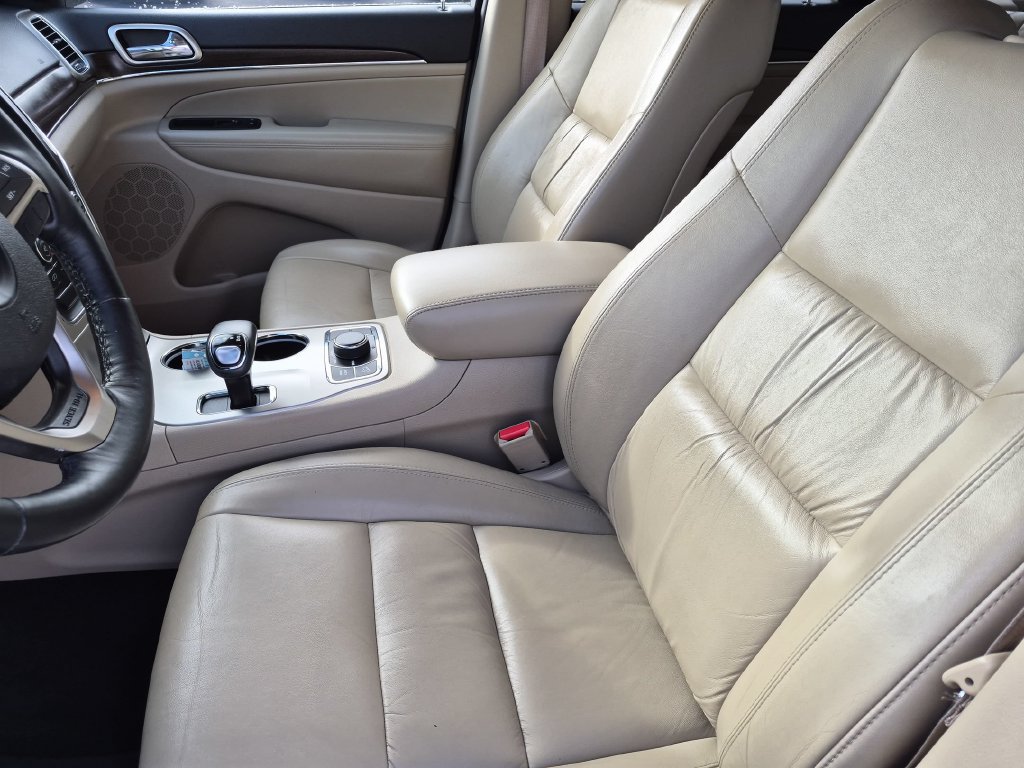 Used 2021 Jeep Grand Cherokee L Limited AWD/4WD image 14