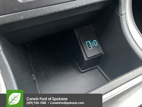 Used 2024 Ford Edge SEL image 32