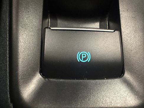 Used 2026 Ford Maverick XLT AWD/4WD image 35