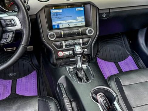 Used 2016 Ford Mustang Premium RWD image 7