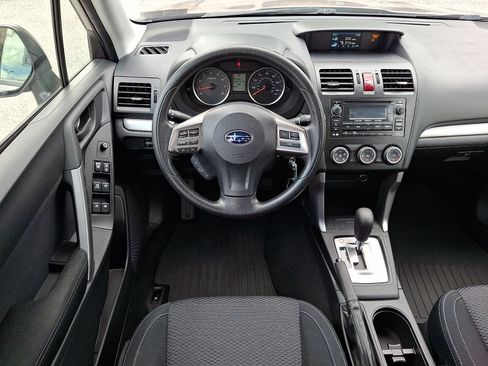 Used 2015 Subaru Forester 2.5i w/ Alloy Wheel Package AWD/4WD image 12