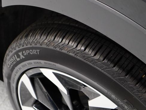 Used 2025 Kia Sorento SX FWD image 22
