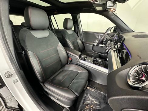 Used 2022 Mercedes-Benz GLB 35 AMG 4MATIC image 6
