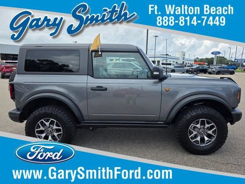 Certified 2025 Ford Bronco Badlands AWD/4WD image 1