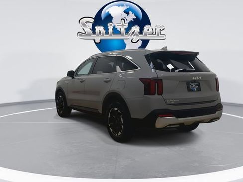 New 2026 Kia Sorento S image 2