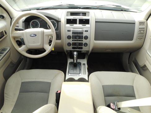 Used 2008 Ford Escape 2WD Hybrid image 18