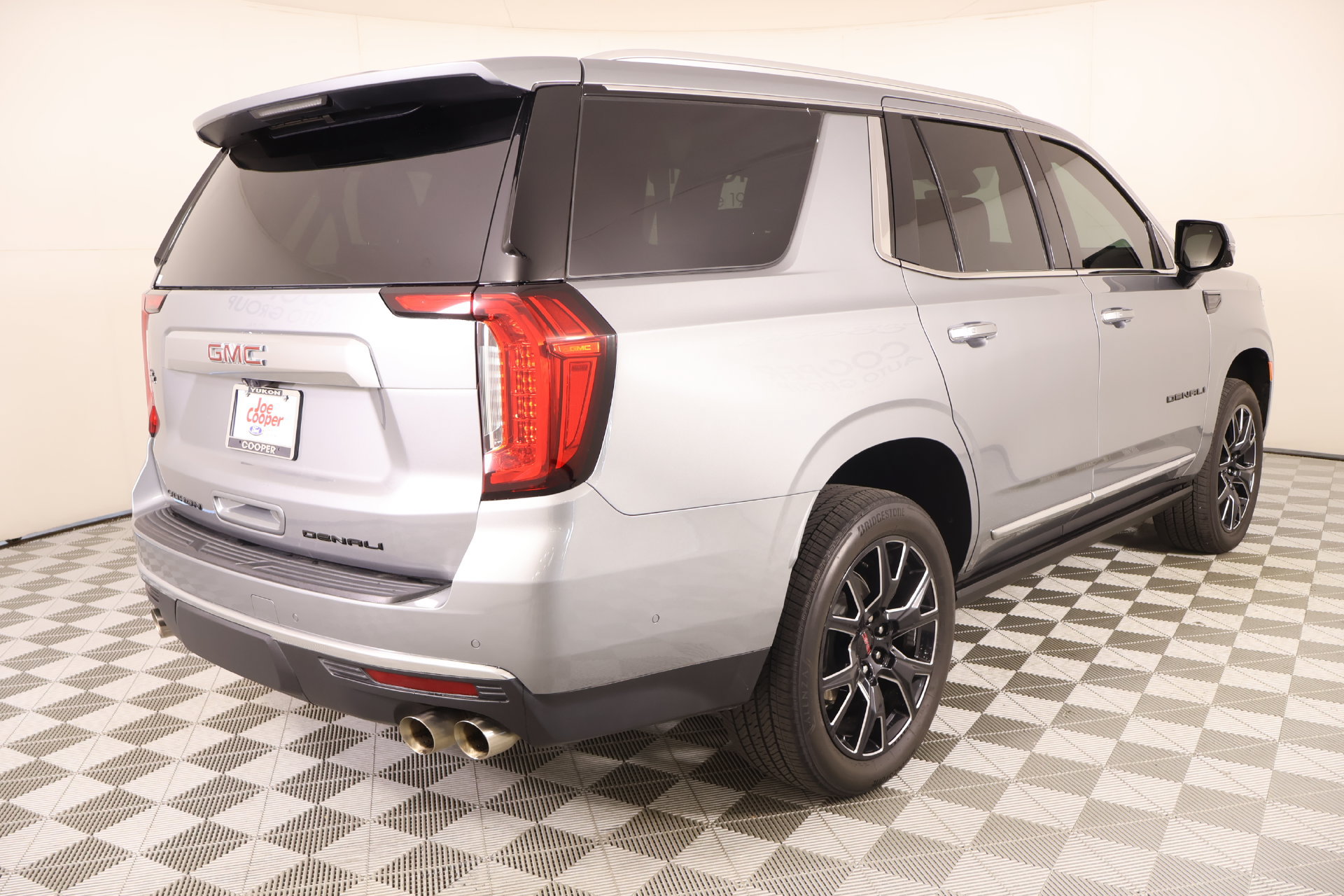 Used 2024 GMC Yukon Denali w/ Denali Reserve Package AWD/4WD image 25