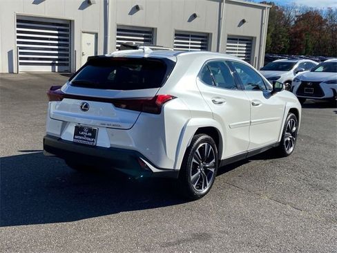 Used 2024 Lexus UX 250h AWD w/ Premium Package image 5