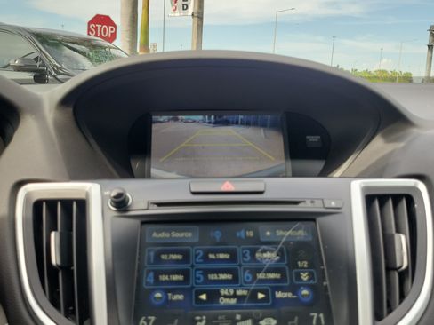 Used 2016 Acura TLX V6 FWD image 10