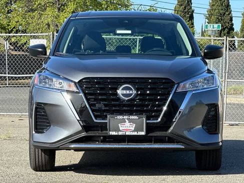 Certified 2025 Nissan Kicks Play S FWD image 9
