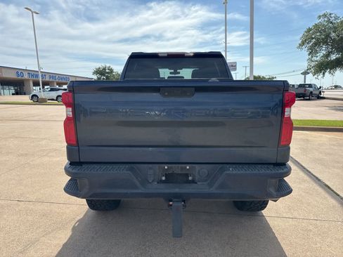 Used 2020 Chevrolet Silverado 1500 Custom w/ Custom Convenience Package RWD image 6
