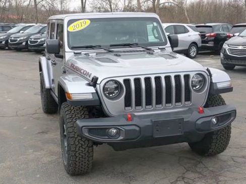 Used 2019 Jeep Wrangler Unlimited Rubicon w/ Uconnect 4C Nav & Sound Group image 3