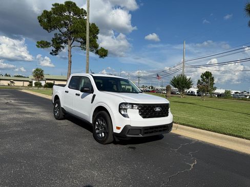 Used 2025 Ford Maverick XLT FWD image 4