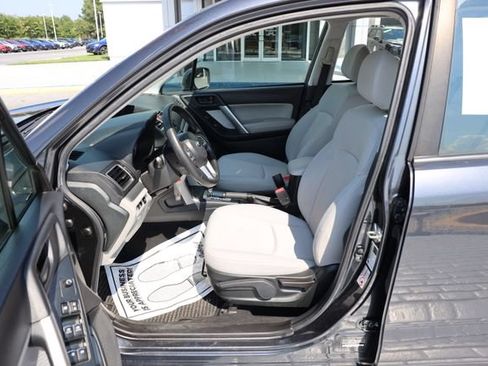 Used 2018 Subaru Forester 2.5i w/ Alloy Wheel Package AWD/4WD image 12